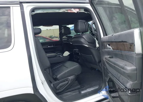 2023 Jeep Grand Wagoneer 4X4 from USA, damaged, VIN 1C4SJVEJ7PS570435